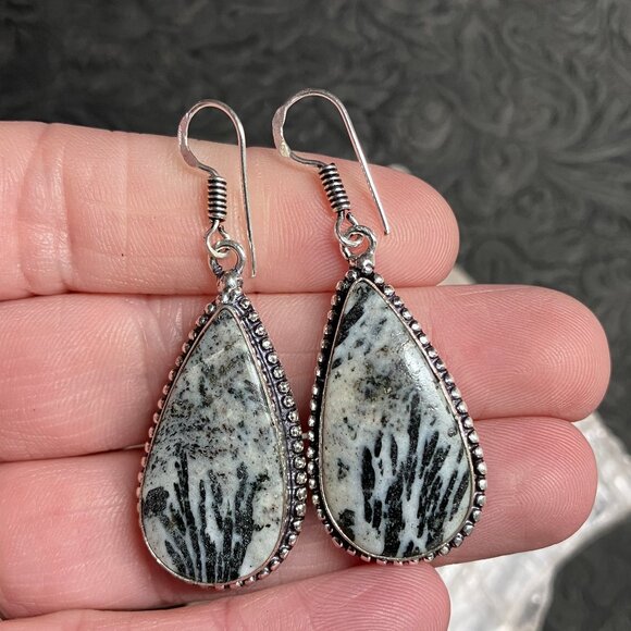 Hornblende With Pyrite Flecks Earrings Stone Crystal Jewelry - Picture 1 of 5